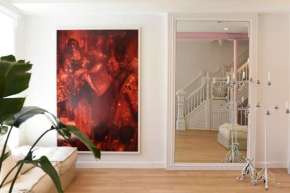 Art Filled Brooklyn Brownstone -3 br, 2.5 bath, deck, tv room, library